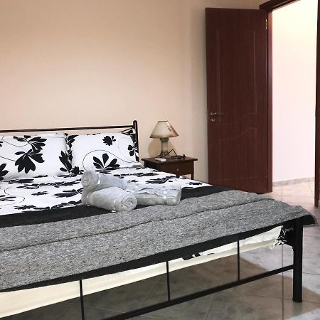 Apartment Chios Bagian luar foto